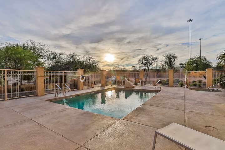 Pool 4 of 26