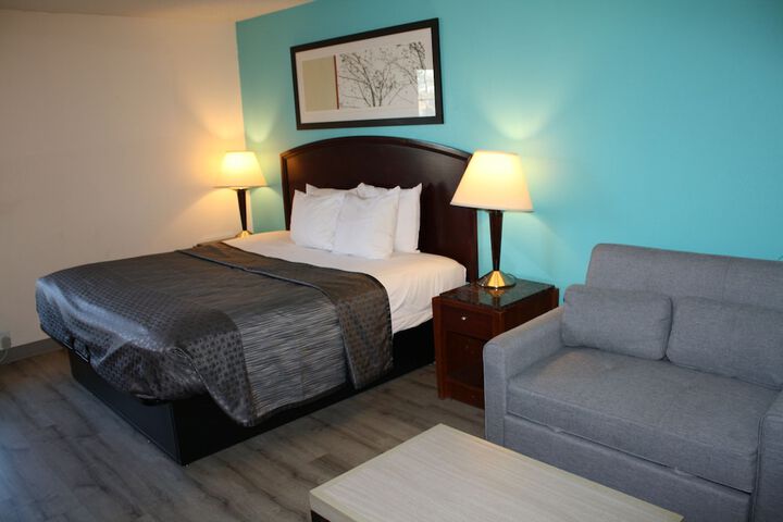 Room 43 of 62