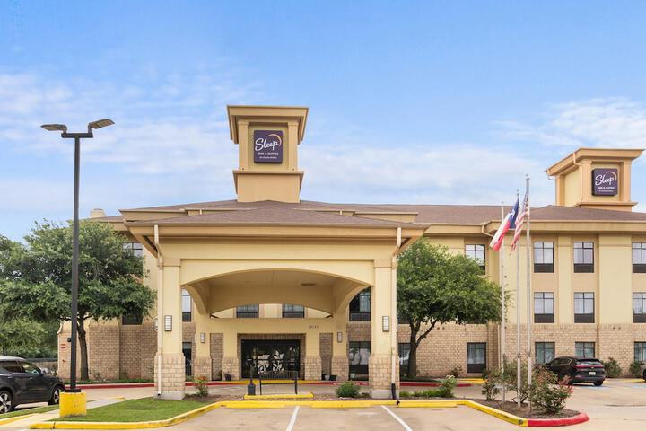 Sleep Inn & Suites Bush Intercontinental - IAH East