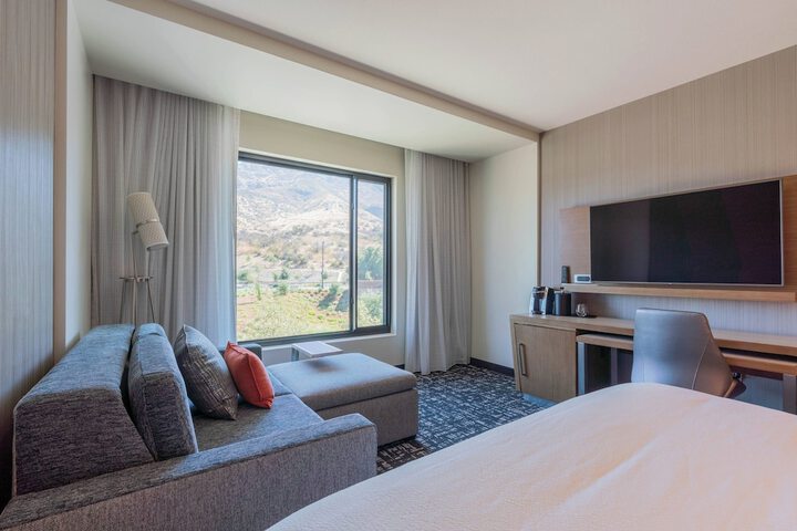 Courtyard by Marriott Thousand Oaks Agoura Hills