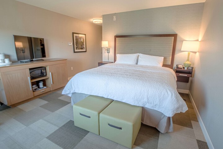 Room 12 of 43