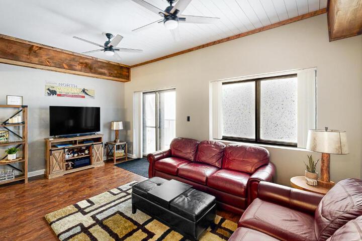 Paradise Peak Retreat