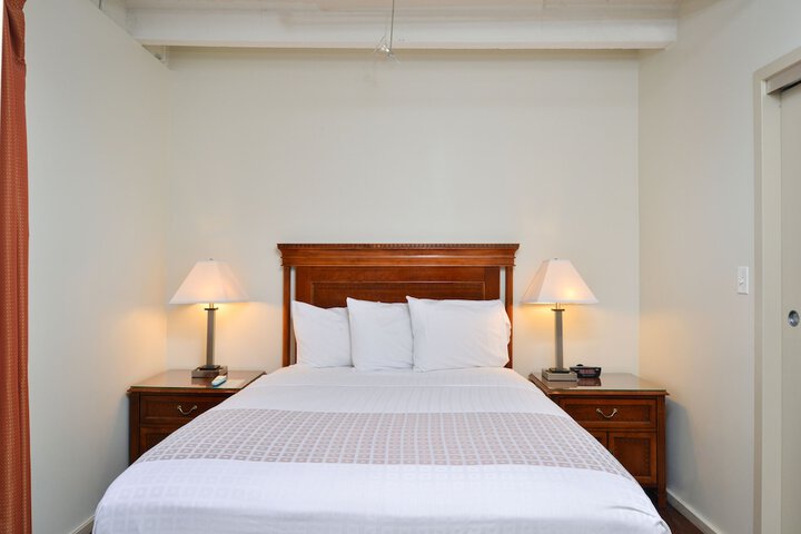Room 35 of 51