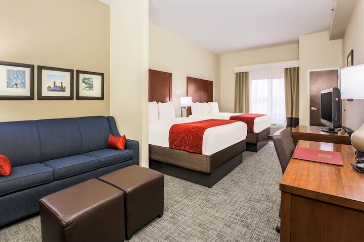 Room 9 of 19