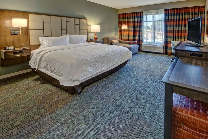 Room 28 of 37