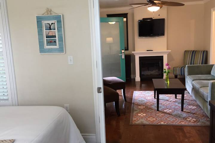Beach Bungalow Inn and Suites