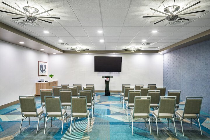 Best Western Premier Hotel at Fishers Landing