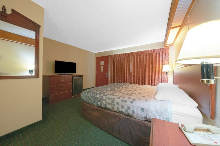 Room 29 of 40