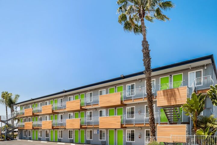 Hotel 2 of 25