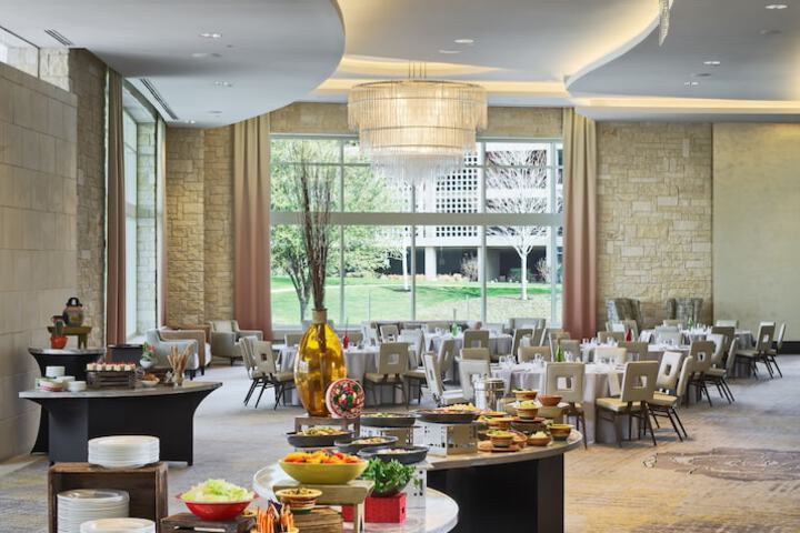 Hilton Dallas / Plano Granite Park