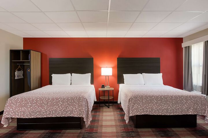 Room 21 of 33