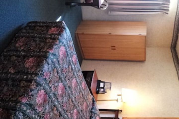 Room 26 of 32