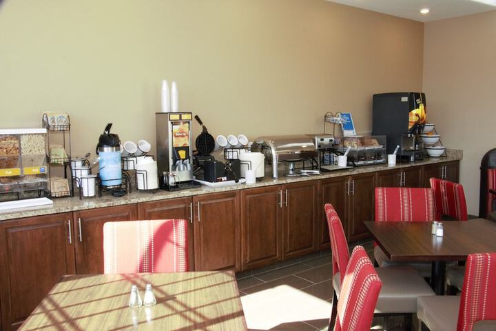 Breakfast/Coffee Service 40 of 45