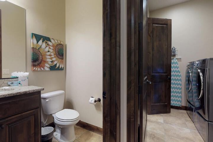 Room 30 of 48