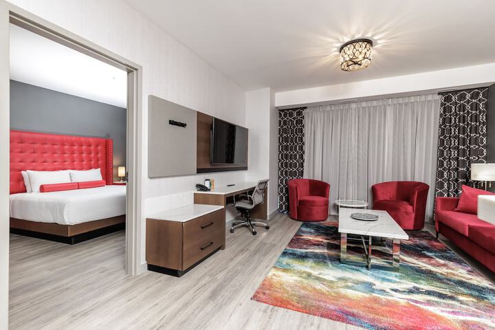 Room 32 of 50