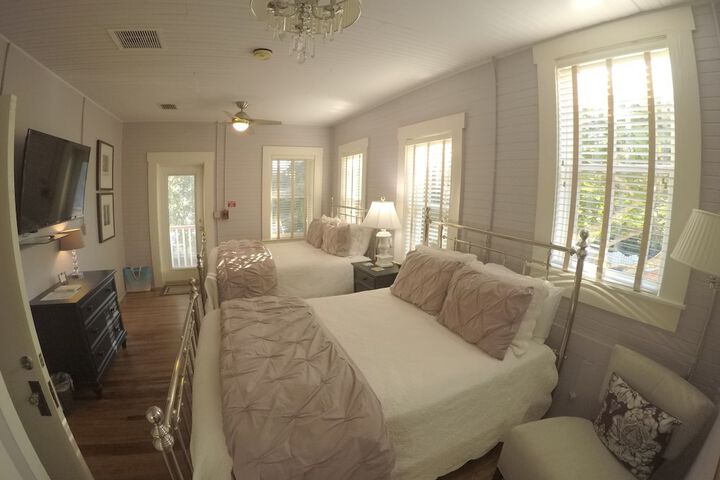 Room 29 of 53