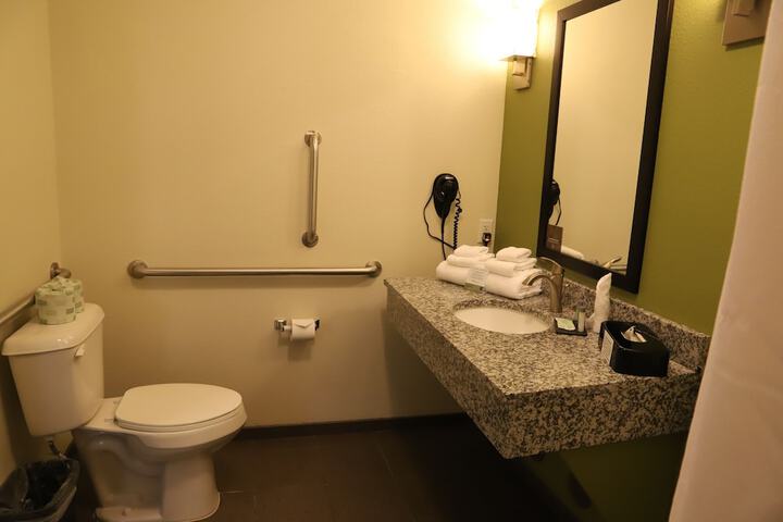 Room 18 of 45