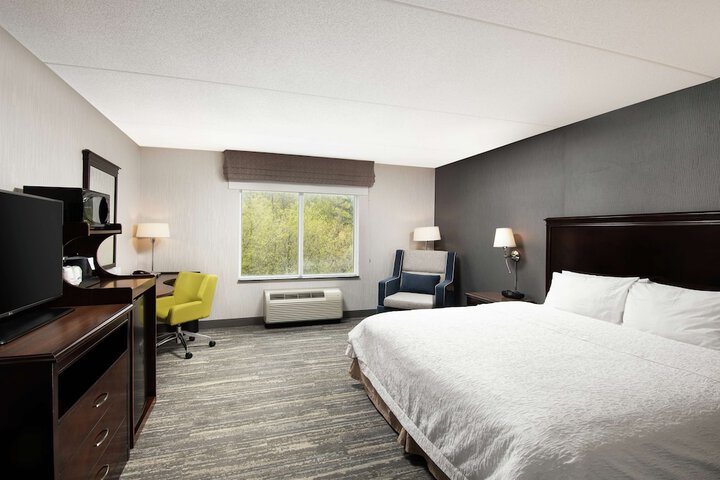 Hampton Inn & Suites Barrie