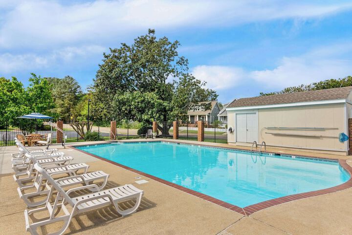Pool 6 of 26