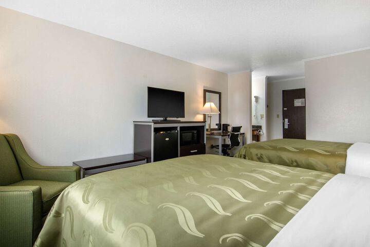 Room 18 of 46