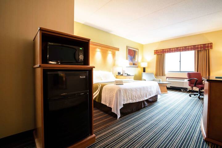 Room 17 of 37