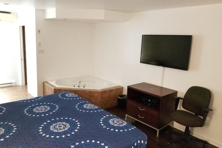 Room 26 of 29