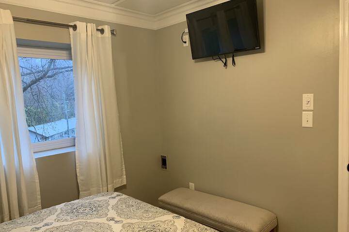 Room 55 of 214