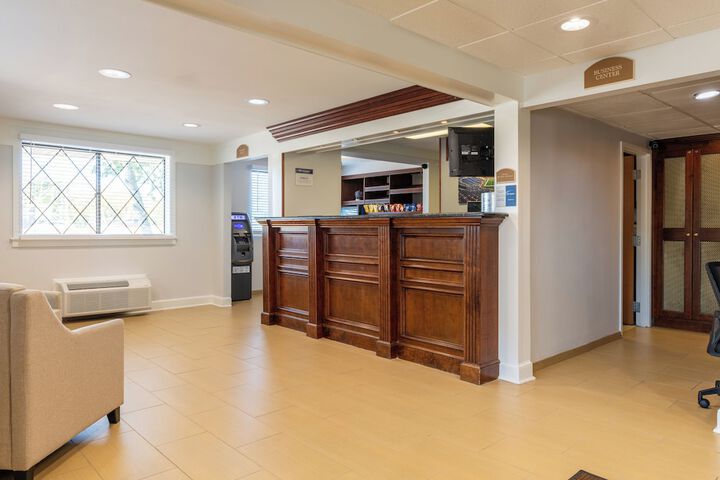 Best Western The Inn at Sharon / Foxboro