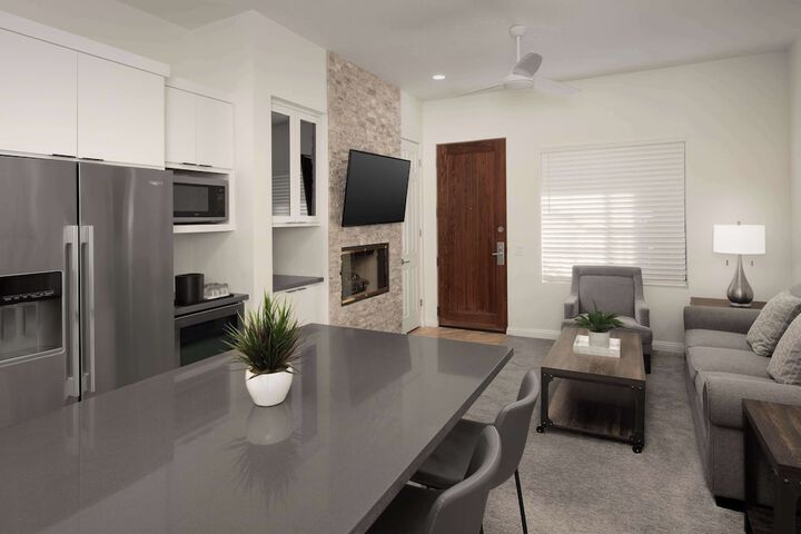 Room 25 of 64