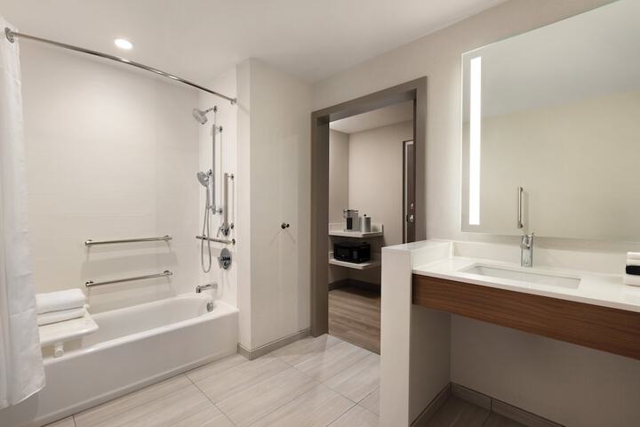Holiday Inn Express Cape Canaveral by IHG
