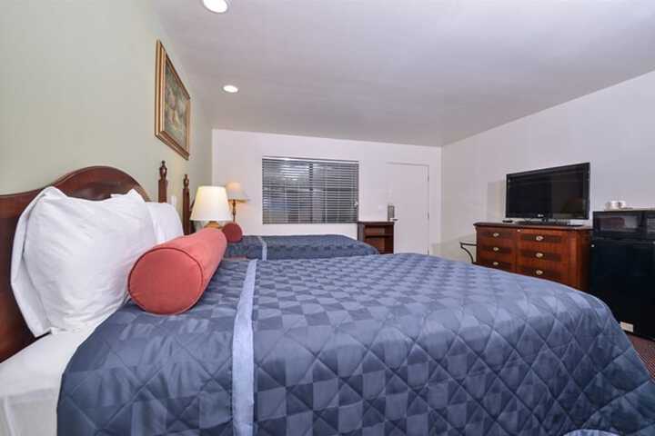 Room 34 of 124