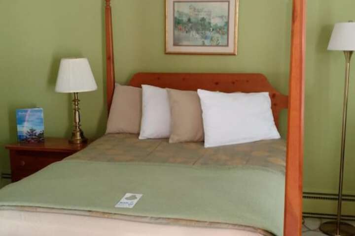 Room 21 of 47