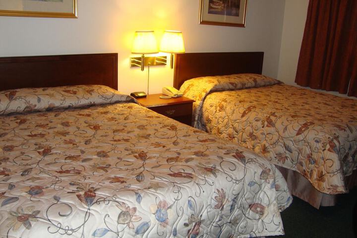 Room 13 of 24