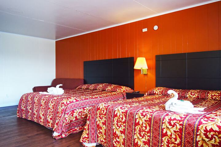 Room 42 of 84