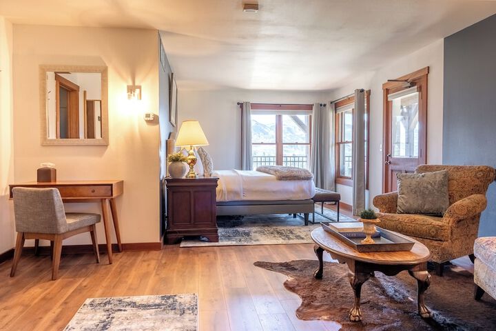 Casia Lodge and Ranch