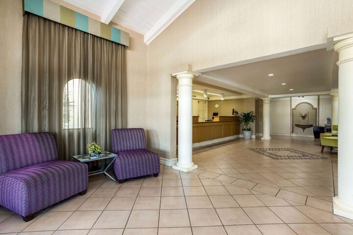 La Quinta Inn Tampa Airport Stadium Westshore