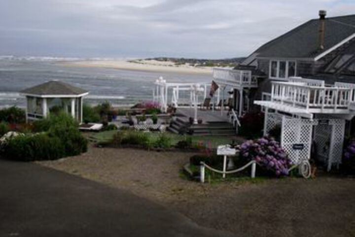 Cliff House - Waldport
