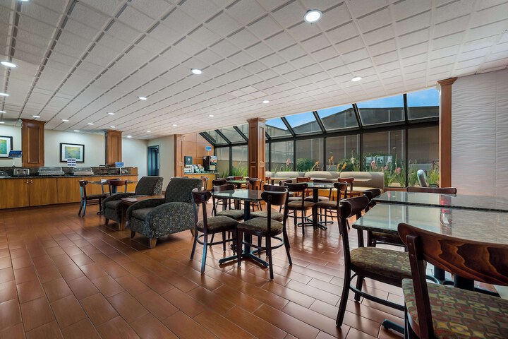 Best Western Detroit Livonia