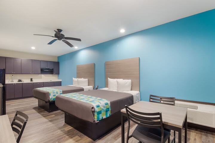 Room 15 of 19