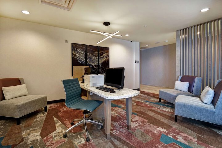 Business Center 55 of 55