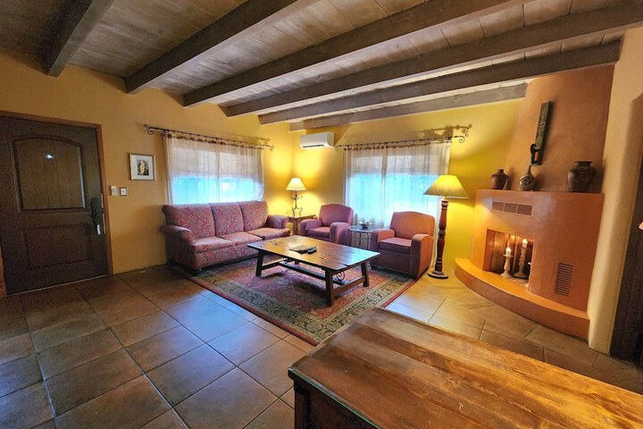Hacienda Del Sol Guest Ranch Resort
