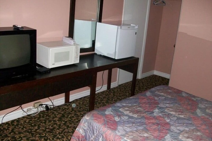 Room 22 of 50
