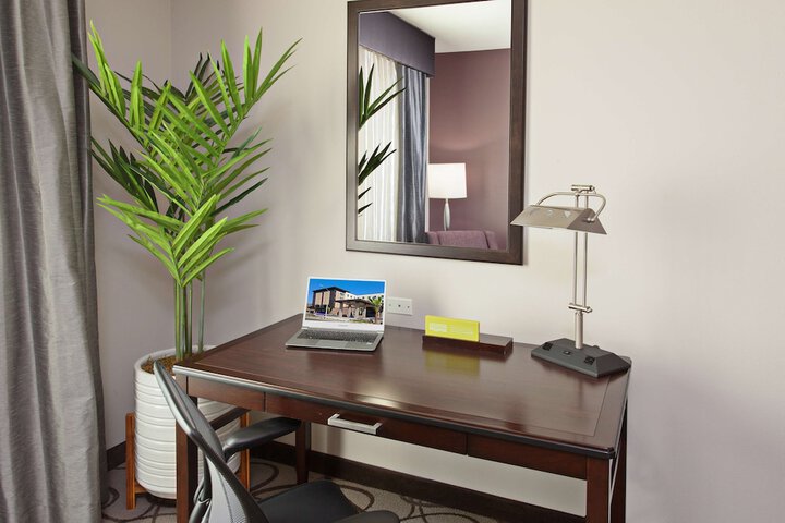 Hilton Garden Inn Irvine / Orange County Airport