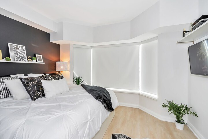 Room 51 of 82
