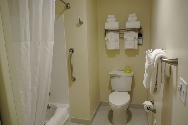 Room 29 of 49