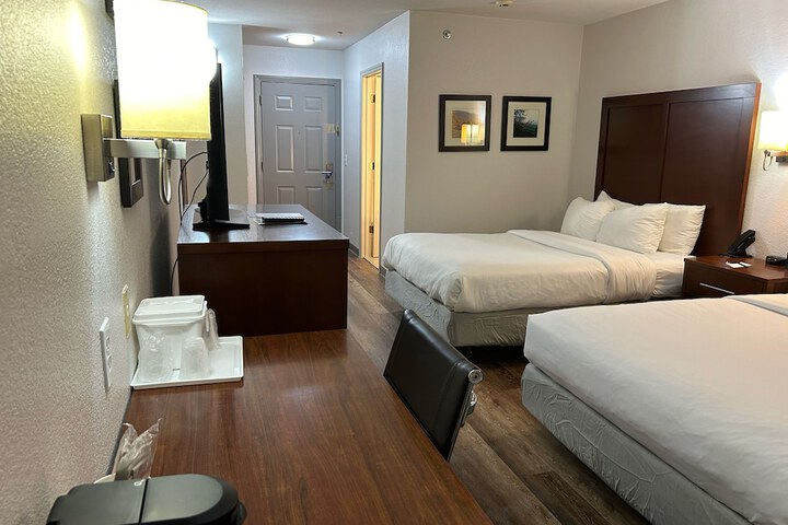 Room 14 of 35