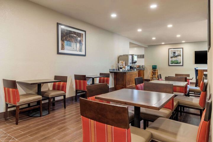 Comfort Suites San Antonio Airport North