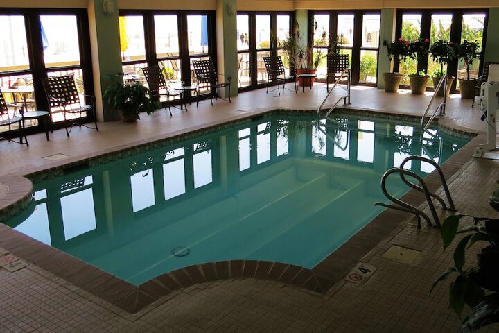 Pool 12 of 37
