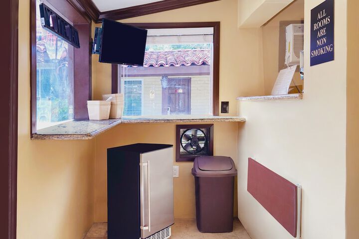 El Patio Inn - Near Universal Studios Hollywood