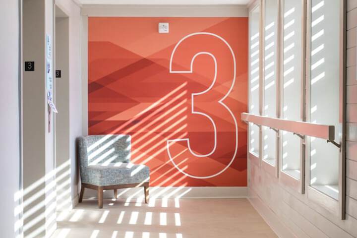 Ballroom/Hall 39 of 48